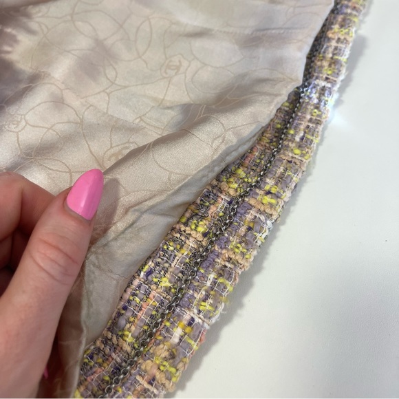 SOLD 🐣🌸 CHANEL blazer jacket skirt suit set tweed Boucle pink purple yellow - Picture 14 of 16